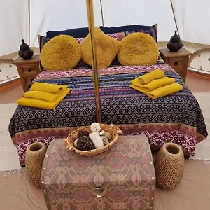 Campo de lujo The Tent, Güime